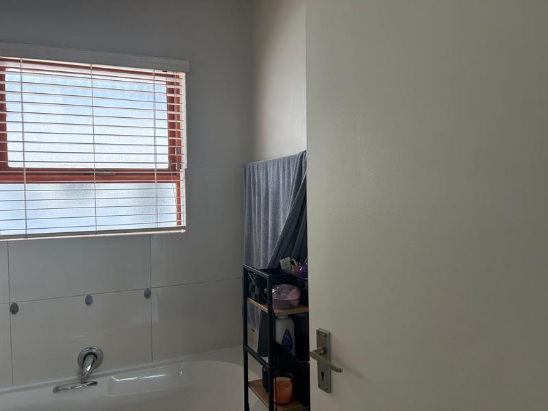 To Let 2 Bedroom Property for Rent in Durbanville Western Cape